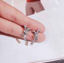 Orecchini fiocco nastro